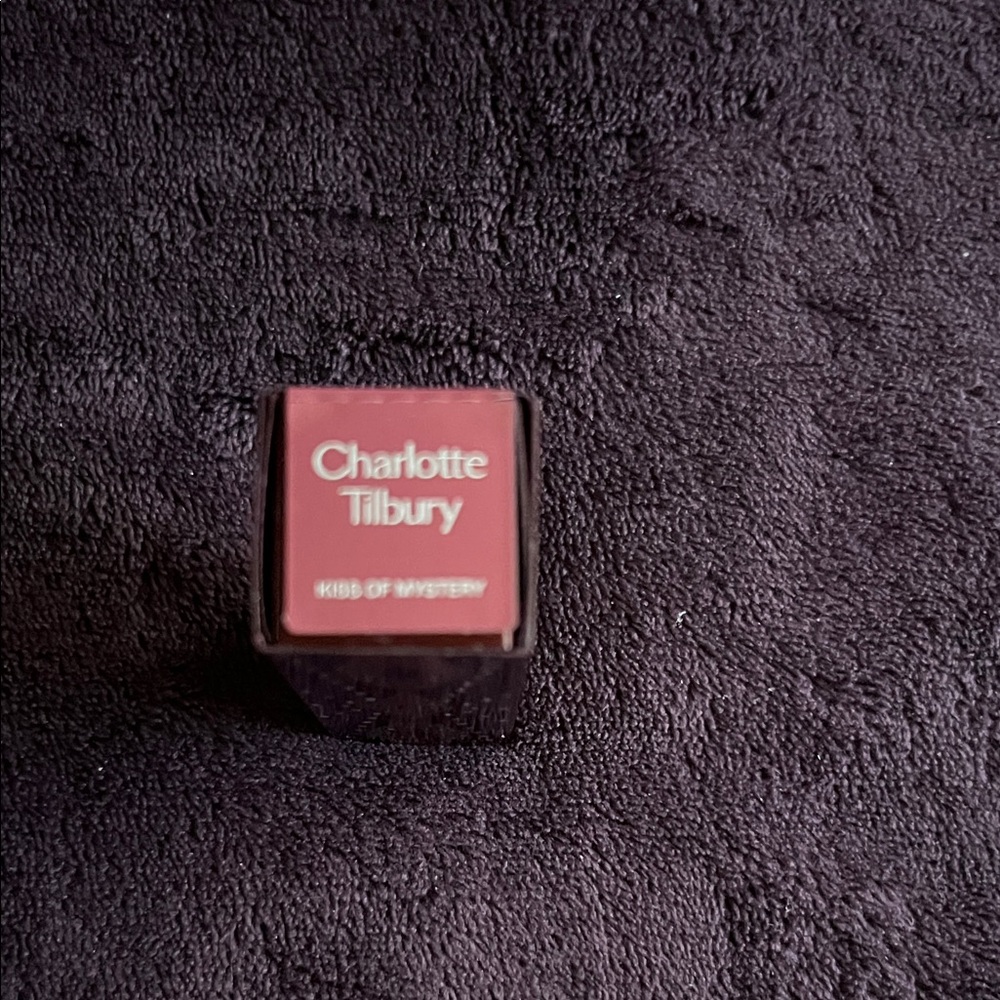 Limited editionCharlotte Tilbury Lipstick - Kiss of Mystery in Mauve Pink - Picture 6 of 7